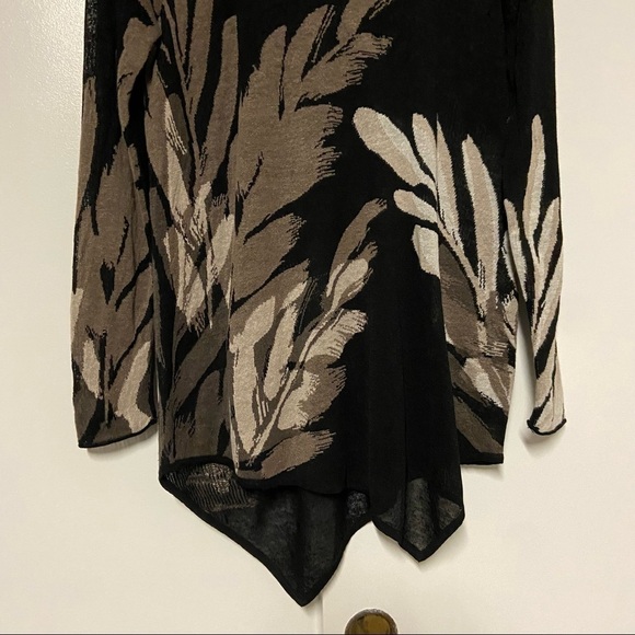 Nic + Zoe Asymmetrical Hem Linen Blend Lagenlook Sweater Size Small - Picture 6 of 7